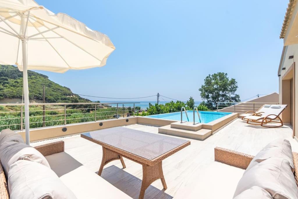 Villa Vasillis-Heated Swimming Pool With Infinity View Vitaládes Exterior foto