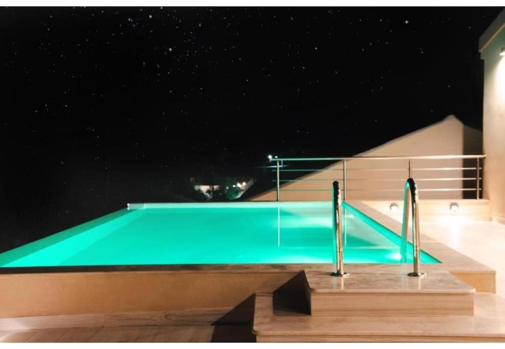 Villa Vasillis-Heated Swimming Pool With Infinity View Vitaládes Exterior foto